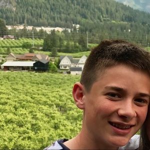 Meet your Posher, Derek